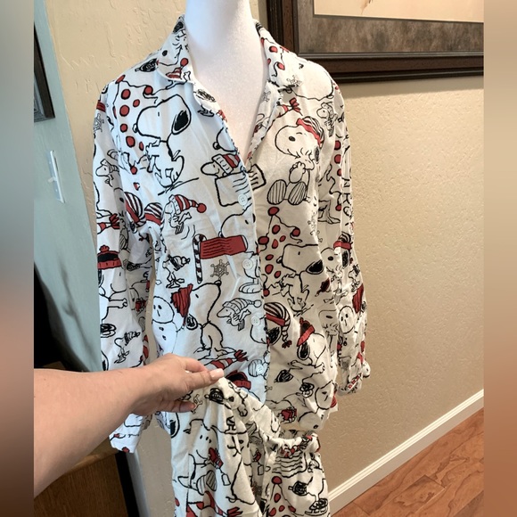 Peanuts Intimates & Sleepwear Snoopy Peanuts Sleepwear Womans Large